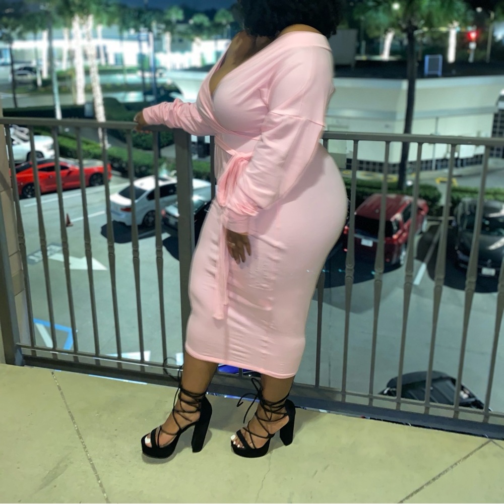 REBDOLLS Light pink off the shoulder dress